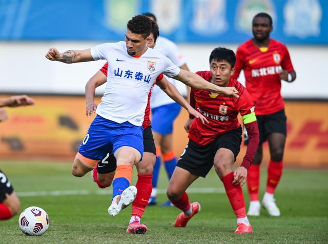 天天盈球网址-莫伊塞斯归来？泰山有意待球员决策 盼至少踢满1年